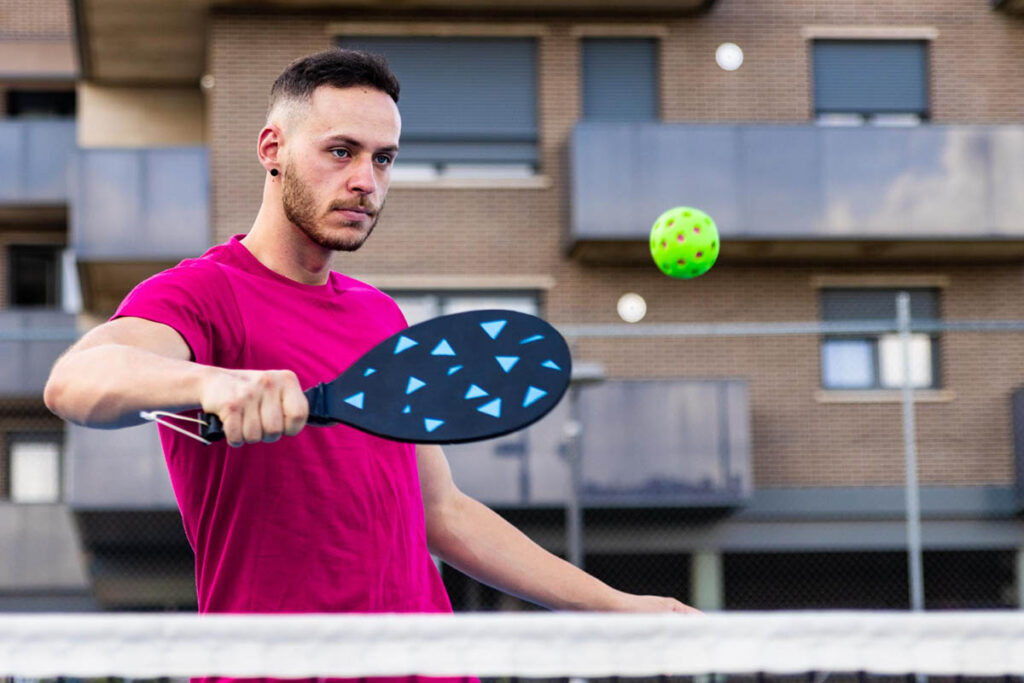 "Shoulder Success: Pickleball Players' Guide to Optimal Health"